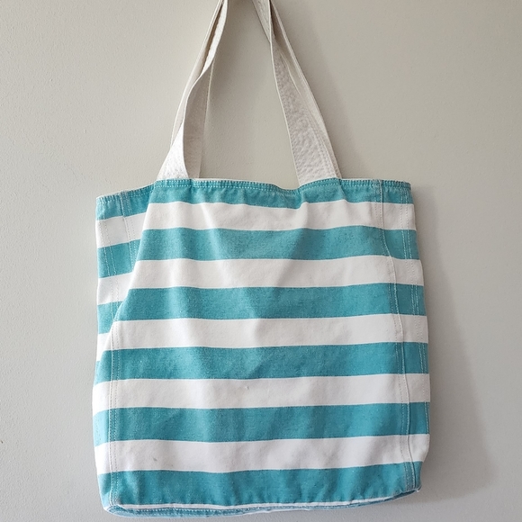 Abercombrie AND FITCH beach tote - Picture 4 of 14